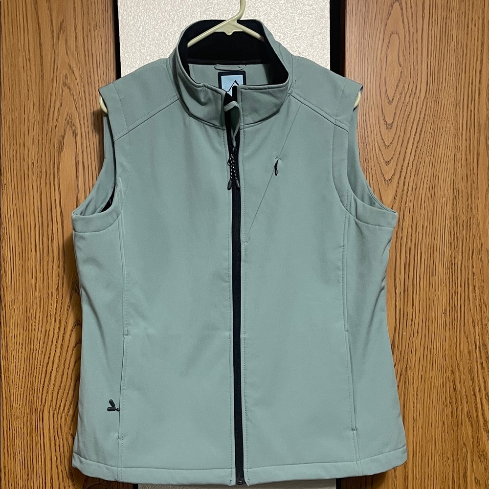 Iceberg Light Green Zip-Up Vest